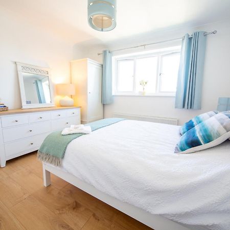 Trethvor House Ensuite Double Room With Free Parking In Quiet Residential Area Padstow Eksteriør billede